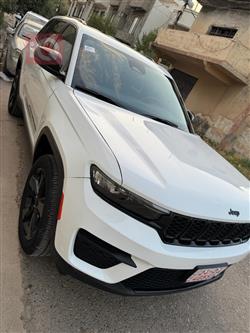 جيب جراند شيروكي